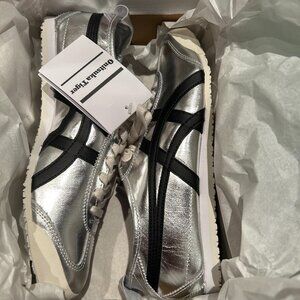 Tags-on Onitsuka Tiger Mexico 66 silver and black sneakers, women's size 10